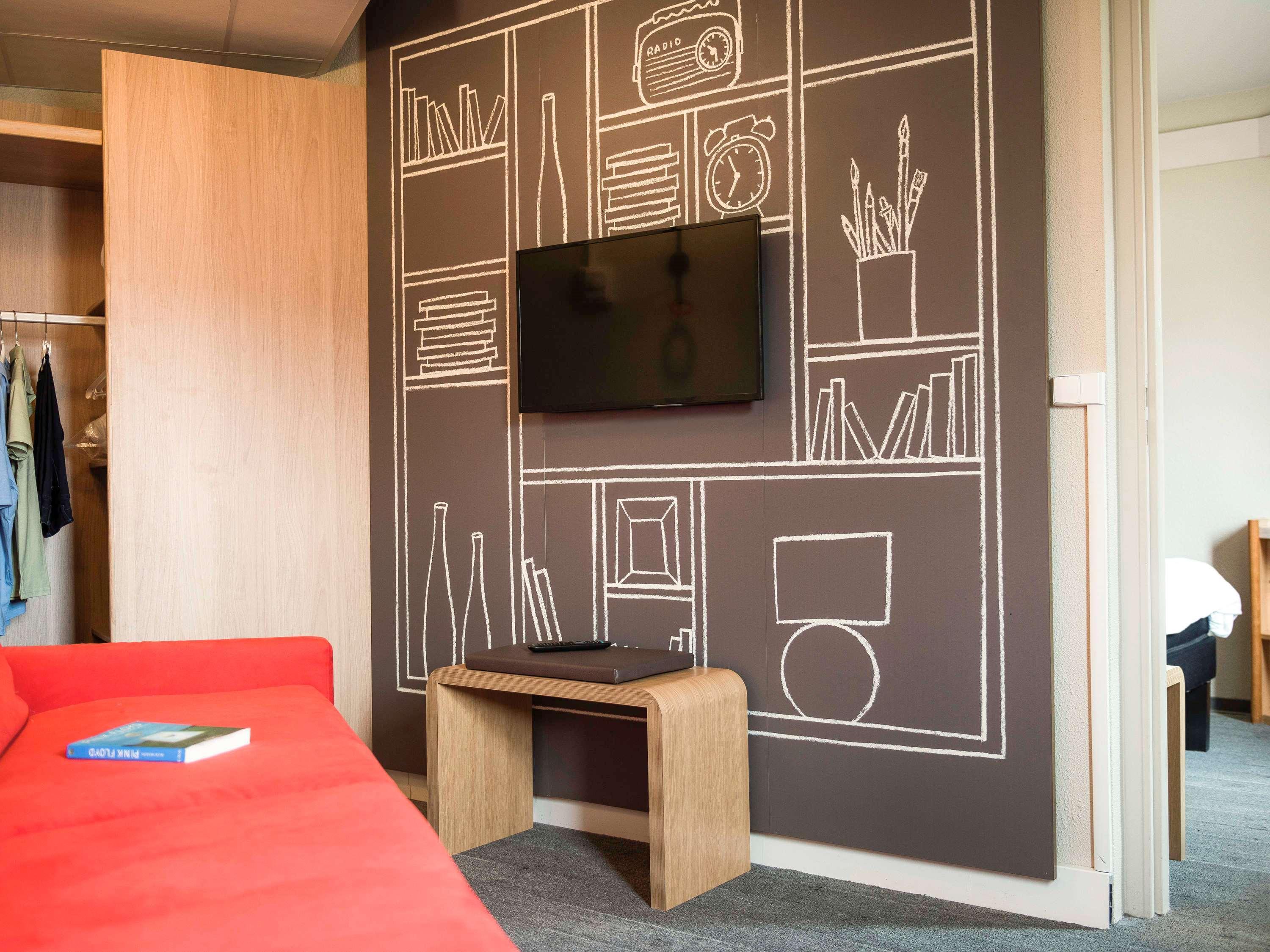 Hotel Ibis Нарбонн Екстер'єр фото