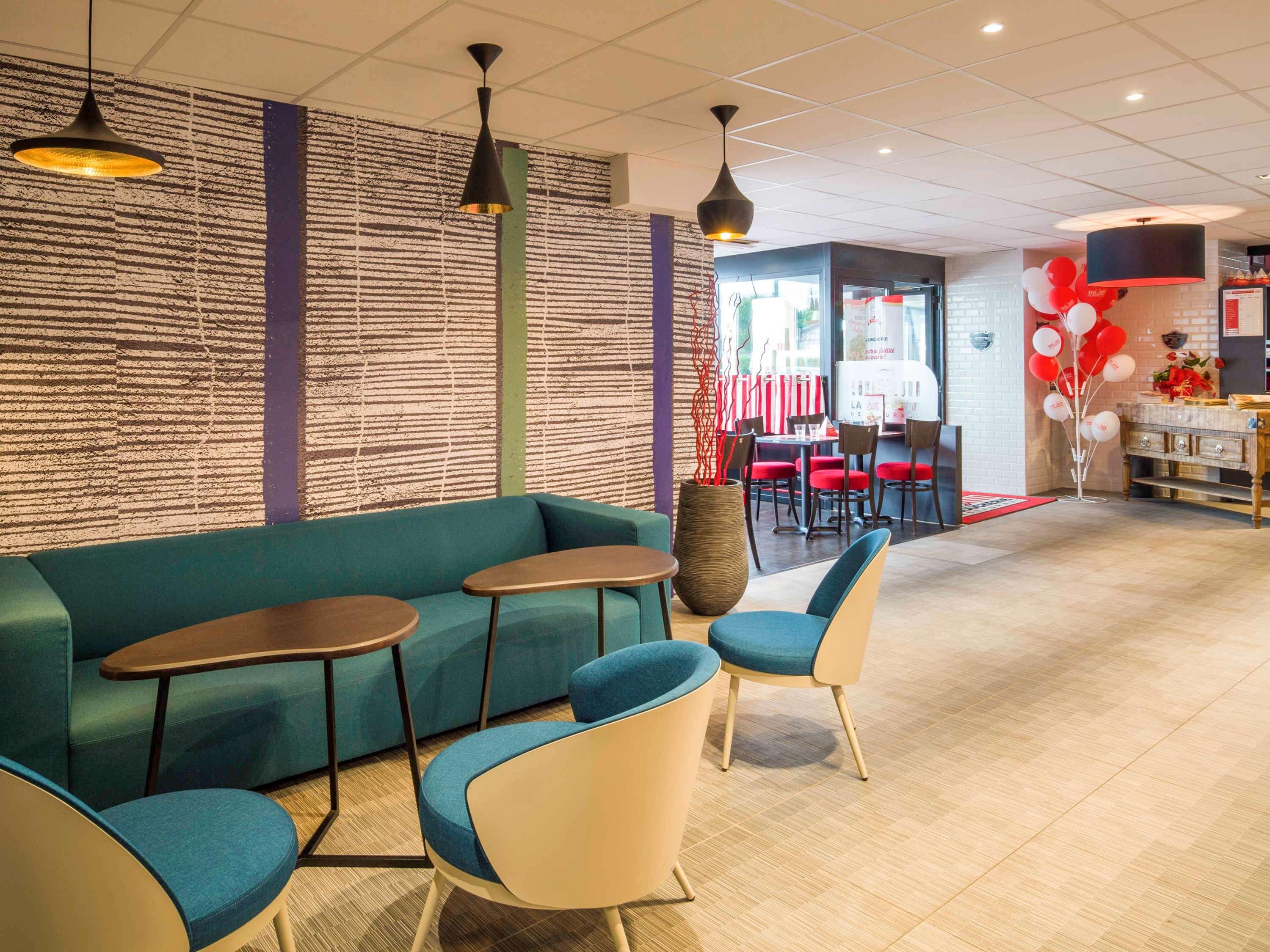 Hotel Ibis Нарбонн Екстер'єр фото