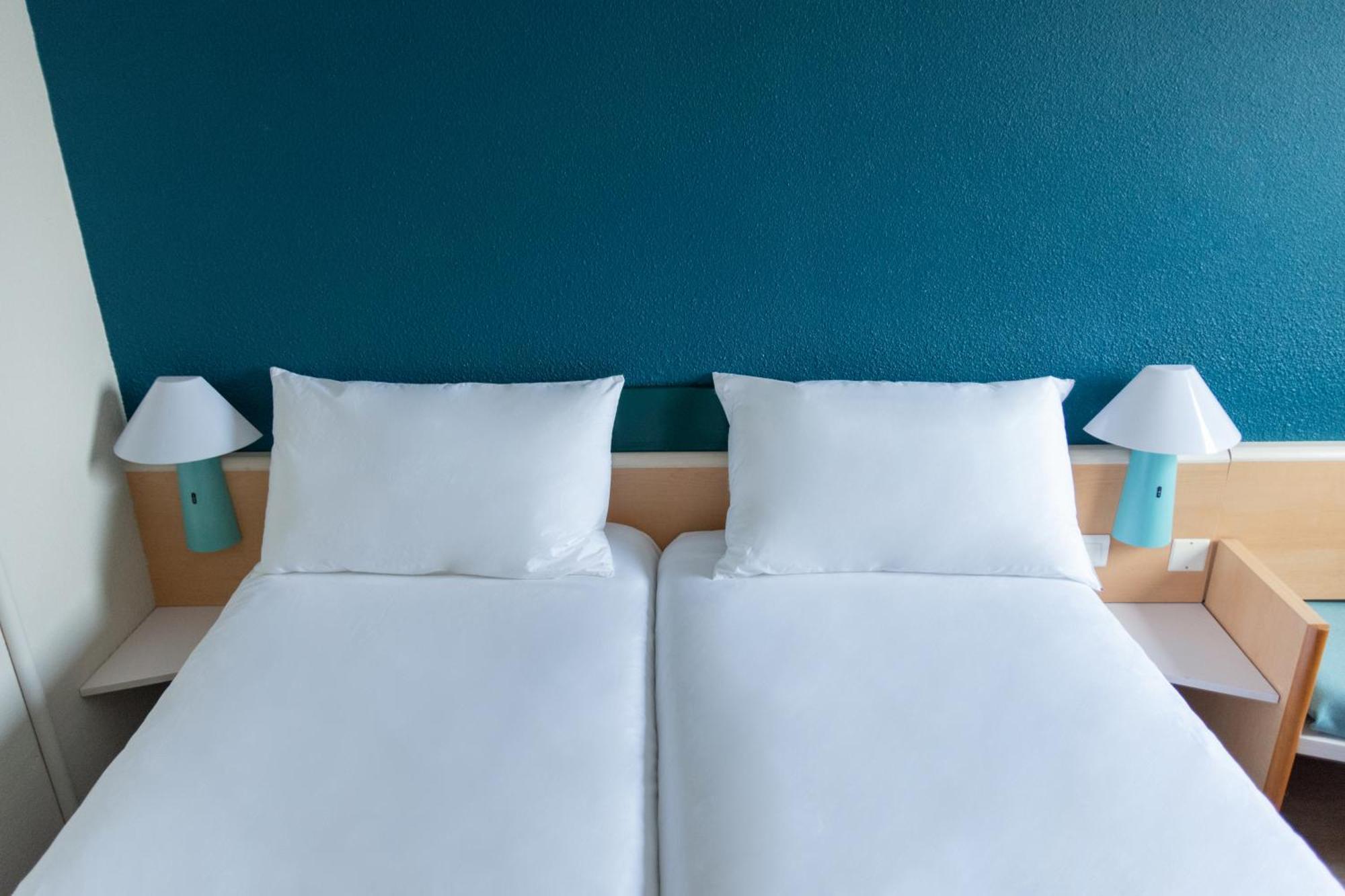 Hotel Ibis Нарбонн Екстер'єр фото