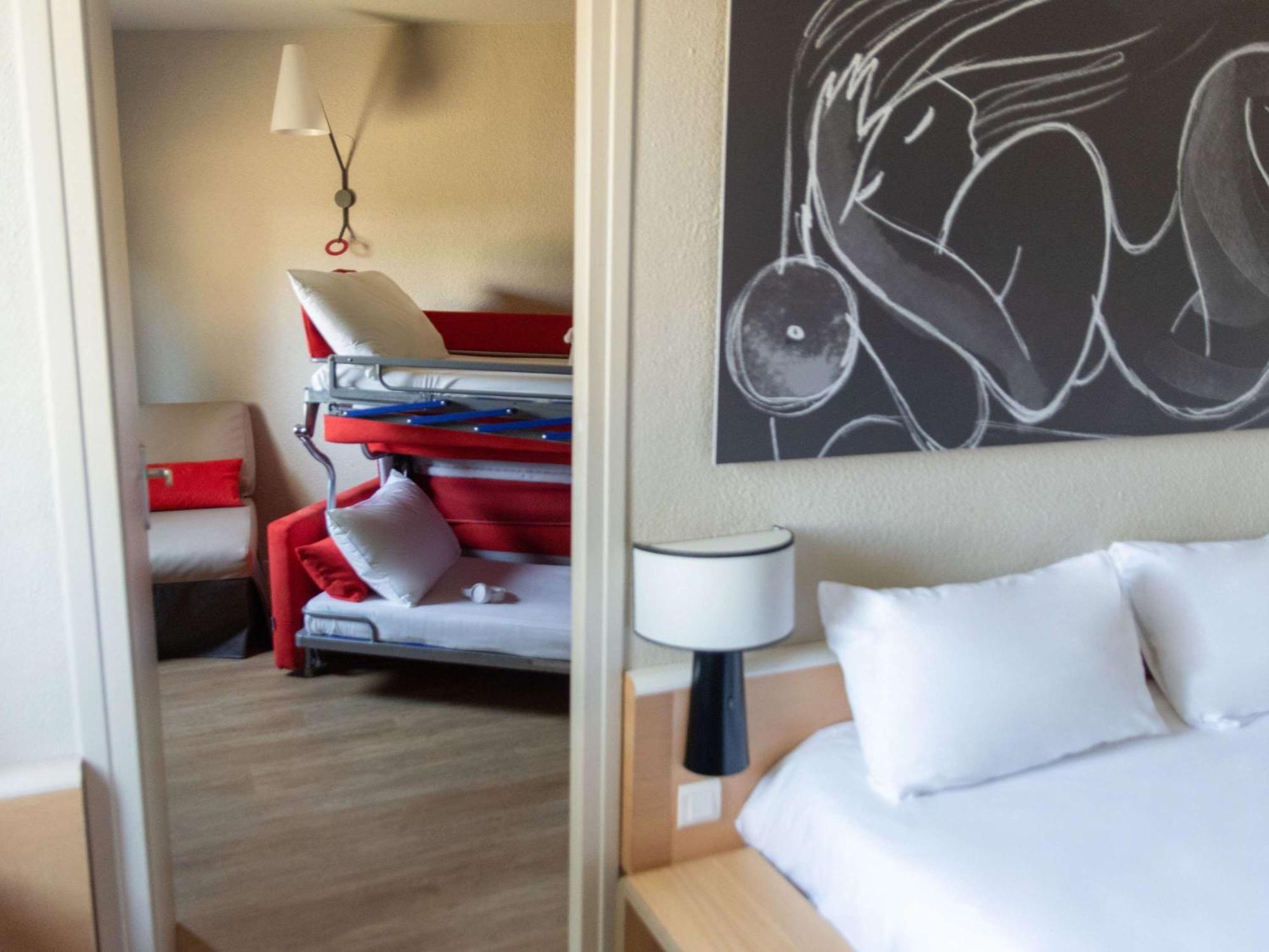 Hotel Ibis Нарбонн Екстер'єр фото