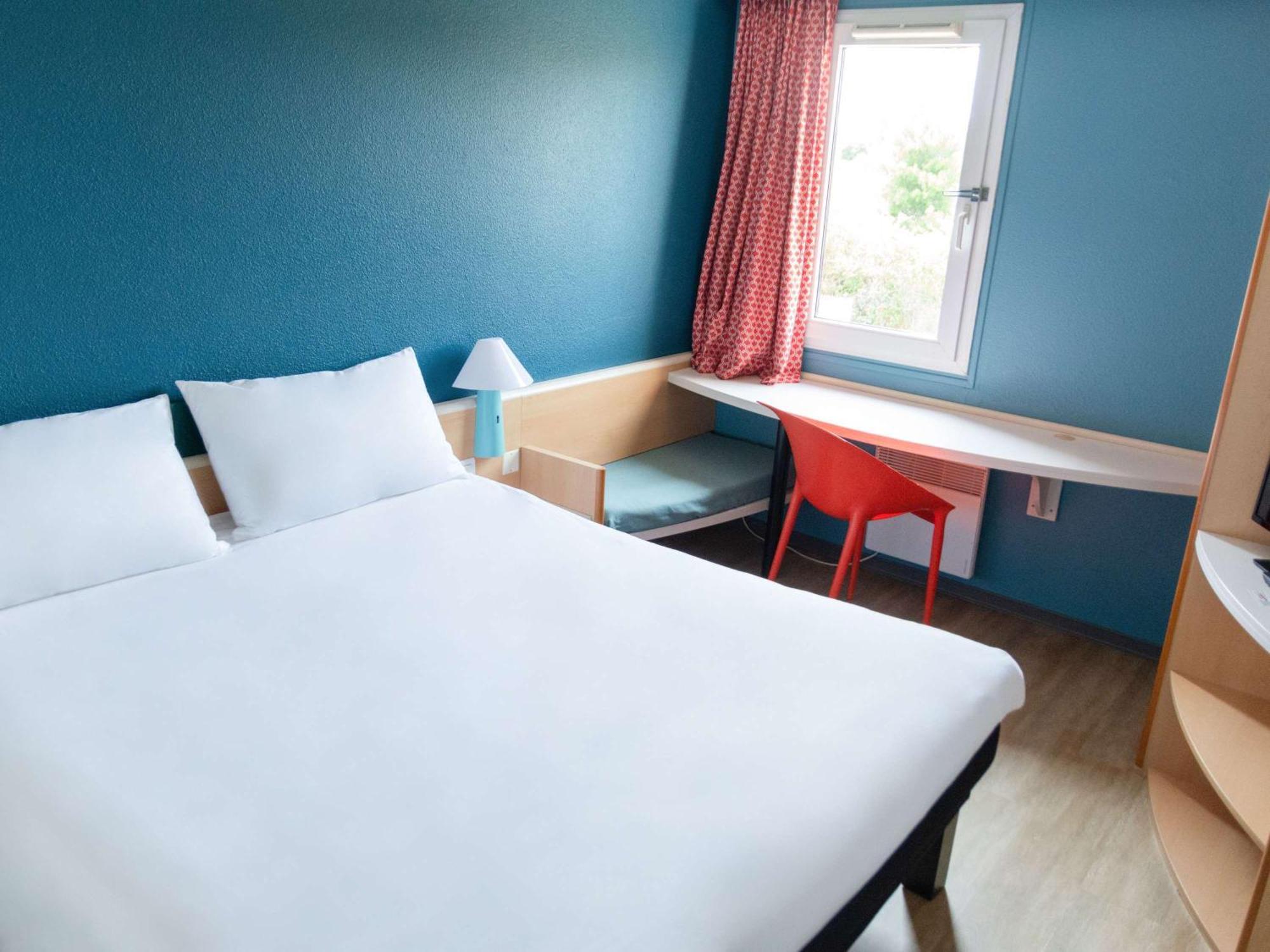 Hotel Ibis Нарбонн Екстер'єр фото