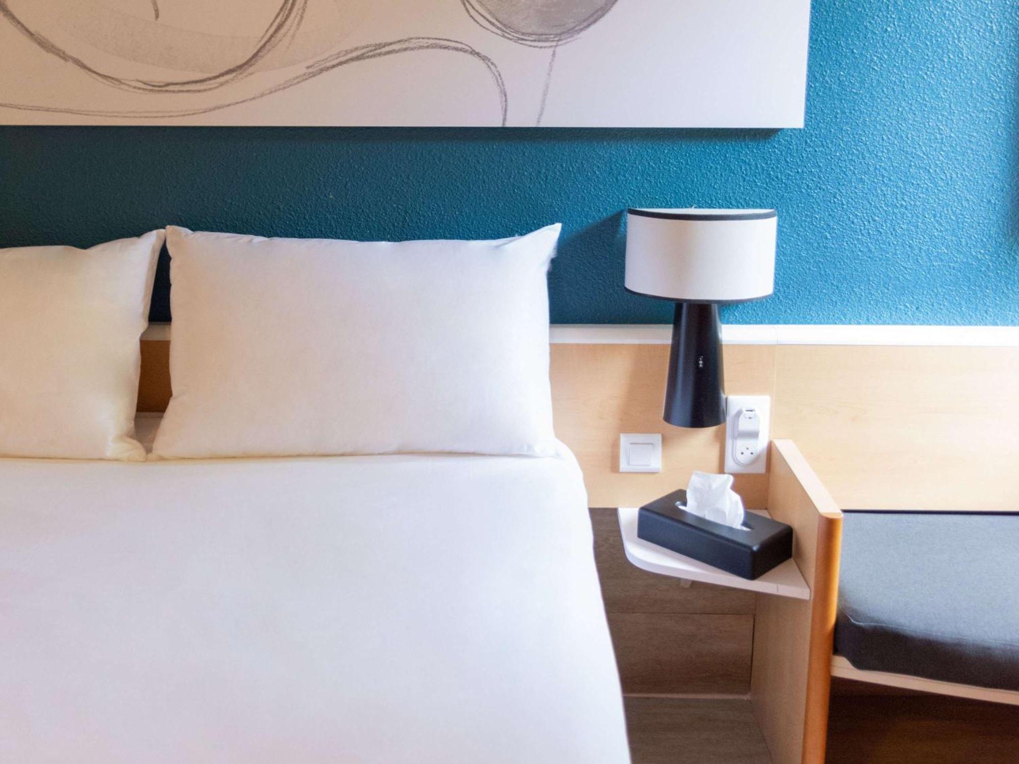 Hotel Ibis Нарбонн Екстер'єр фото