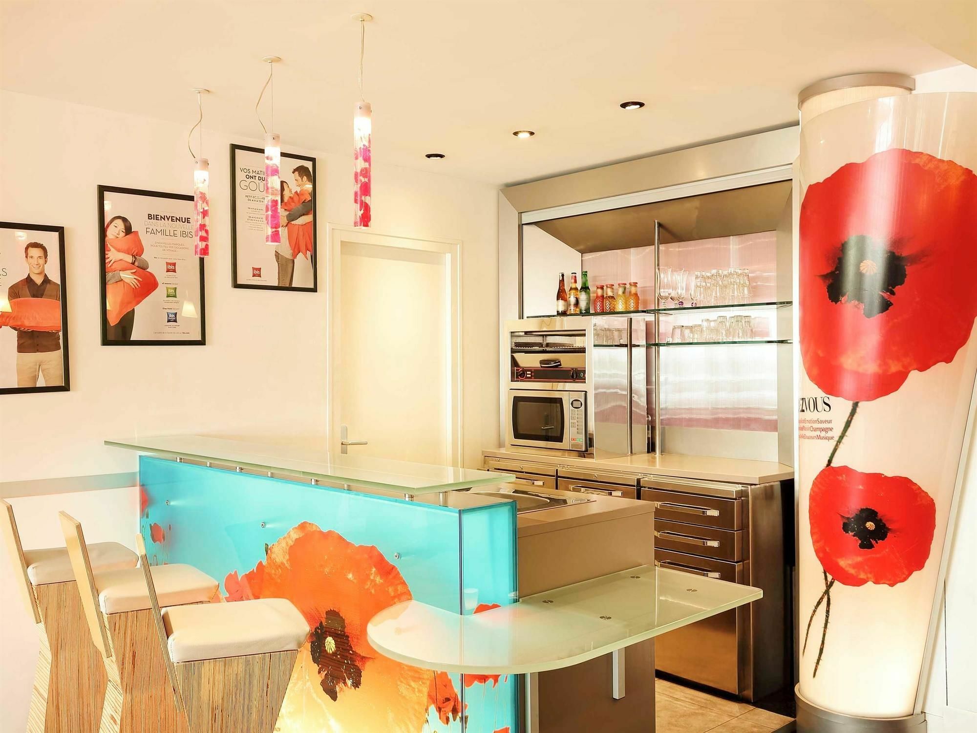Hotel Ibis Нарбонн Екстер'єр фото