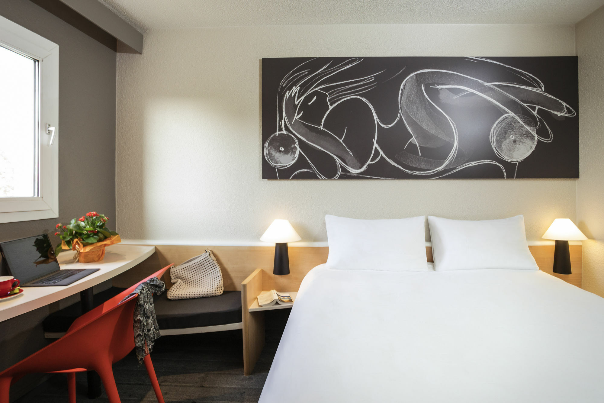 Hotel Ibis Нарбонн Екстер'єр фото